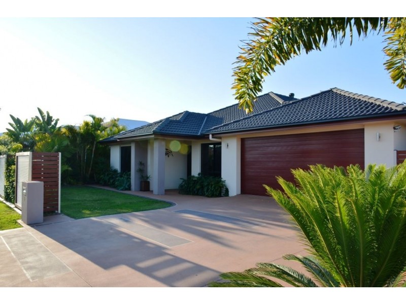 36 Mossman Way, Sandstone Point QLD 4511