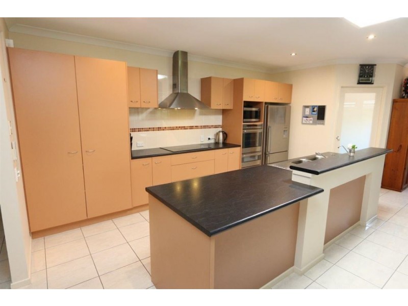 36 Mossman Way, Sandstone Point QLD 4511