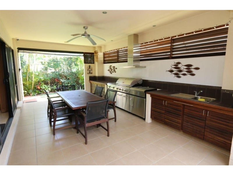 36 Mossman Way, Sandstone Point QLD 4511