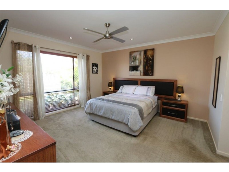 36 Mossman Way, Sandstone Point QLD 4511