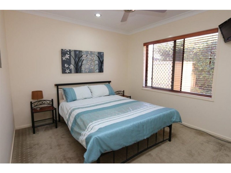 36 Mossman Way, Sandstone Point QLD 4511