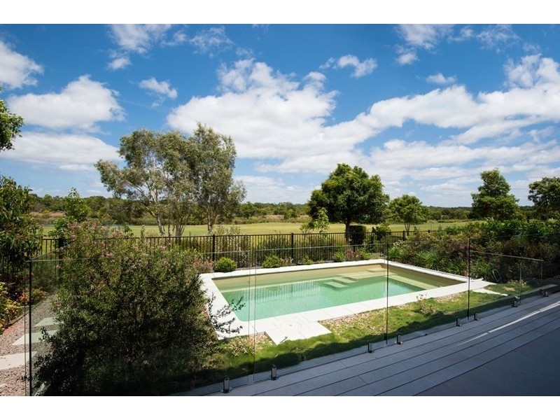 55 Dunebean Dr, Banksia Beach QLD 4507