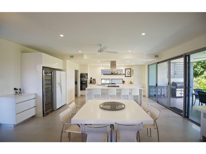 55 Dunebean Dr, Banksia Beach QLD 4507