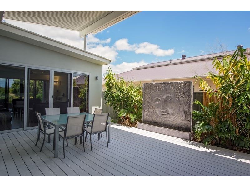 55 Dunebean Dr, Banksia Beach QLD 4507