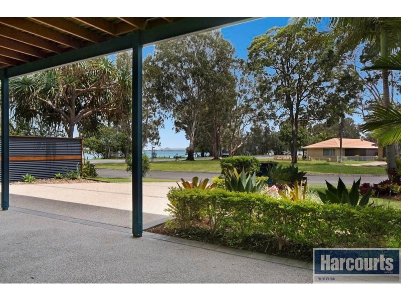 17 Eagle Ct, Banksia Beach QLD 4507