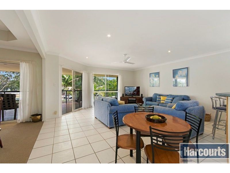 17 Eagle Ct, Banksia Beach QLD 4507