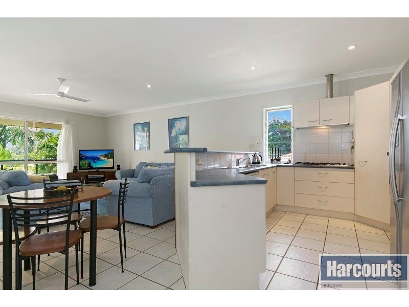 17 Eagle Ct, Banksia Beach QLD 4507