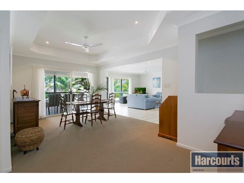 17 Eagle Ct, Banksia Beach QLD 4507