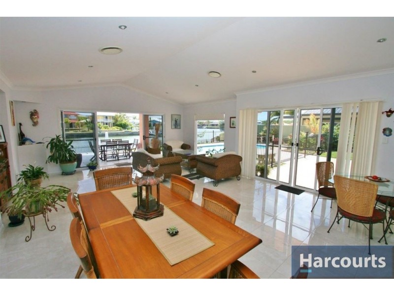 52 Pacific Drive, Banksia Beach QLD 4507
