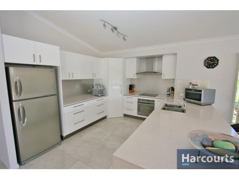 52 Pacific Drive, Banksia Beach QLD 4507