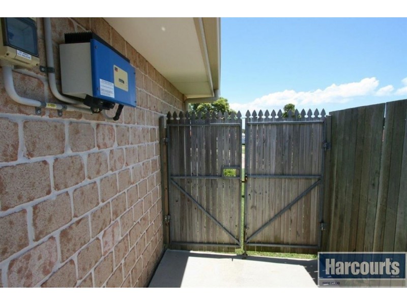 18 Scarborough Crt, Sandstone Point QLD 4511