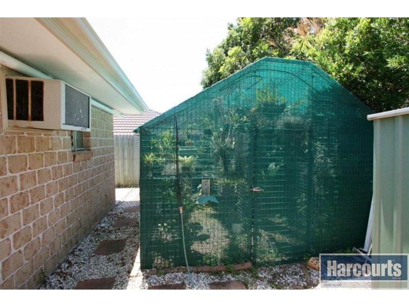 18 Scarborough Crt, Sandstone Point QLD 4511