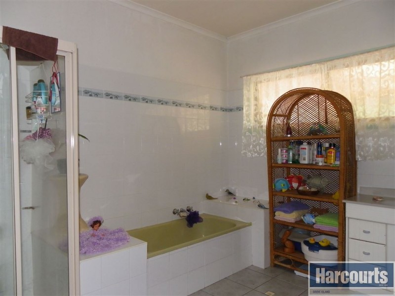 85 Ningi Esplanade, Ningi QLD 4511