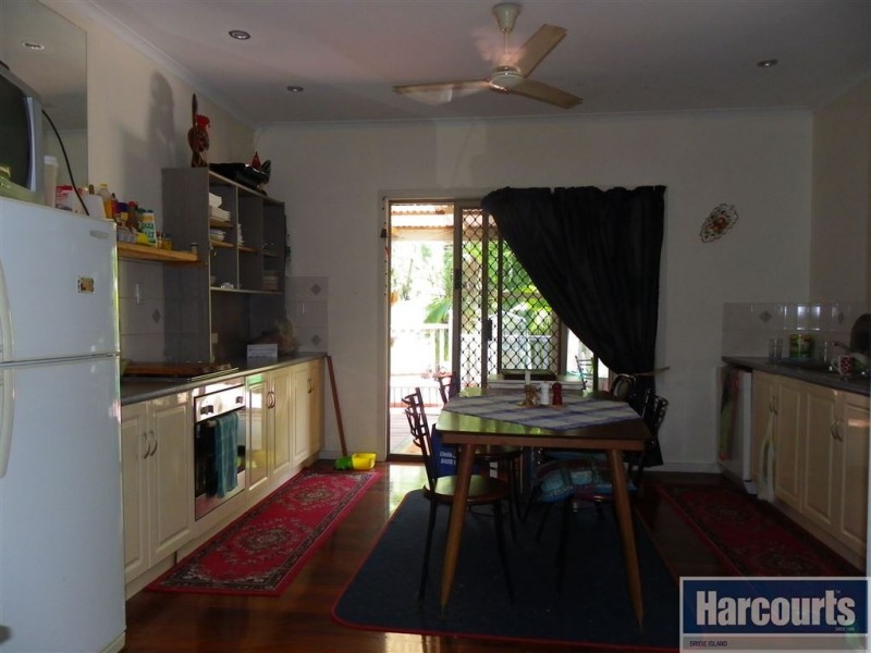 85 Ningi Esplanade, Ningi QLD 4511