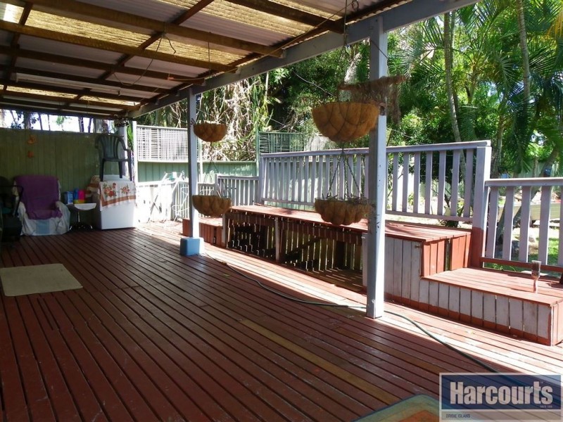 85 Ningi Esplanade, Ningi QLD 4511