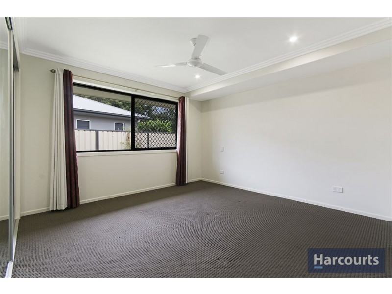 16 Sinclair Place, Ningi QLD 4511