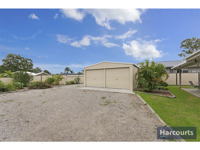 16 Sinclair Place, Ningi QLD 4511