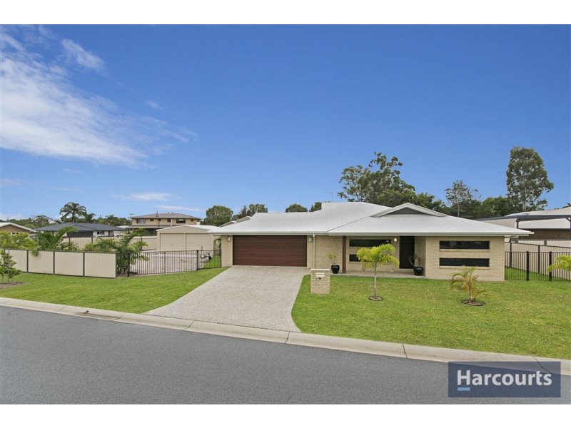 16 Sinclair Place, Ningi QLD 4511