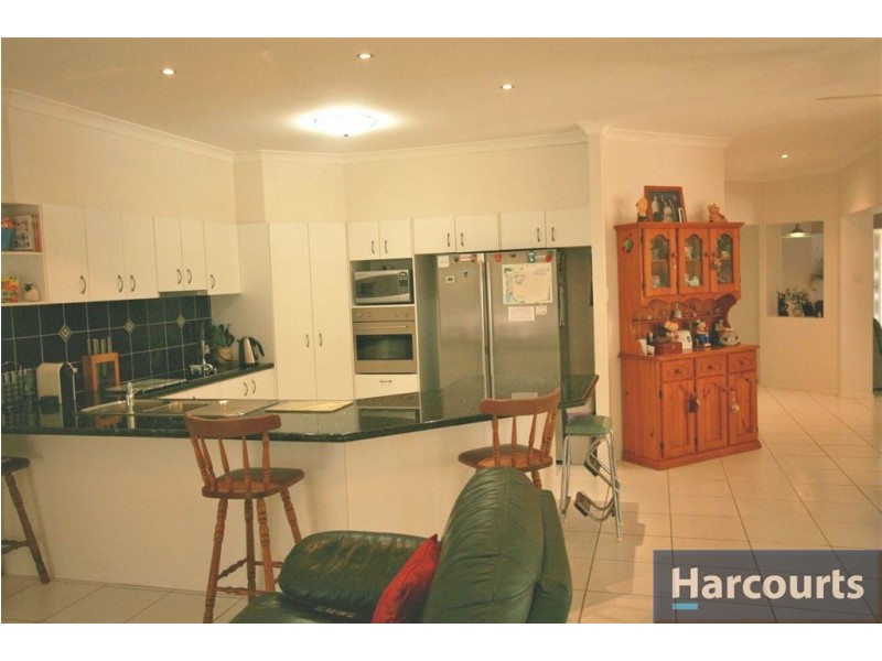 3 Seaside Dr, Banksia Beach QLD 4507