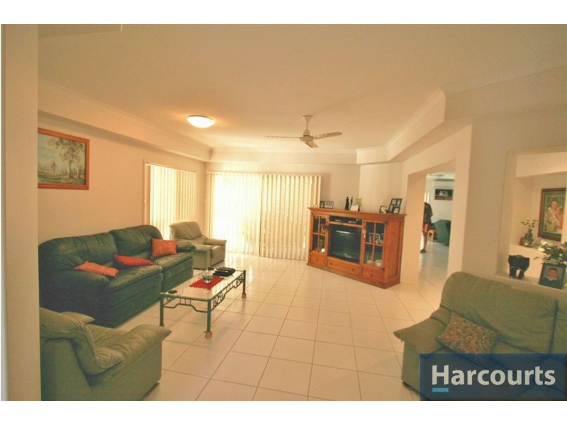 3 Seaside Dr, Banksia Beach QLD 4507