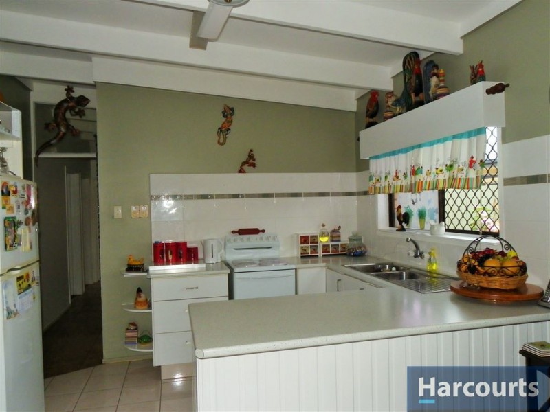 5 Yorkshire Dr, Banksia Beach QLD 4507