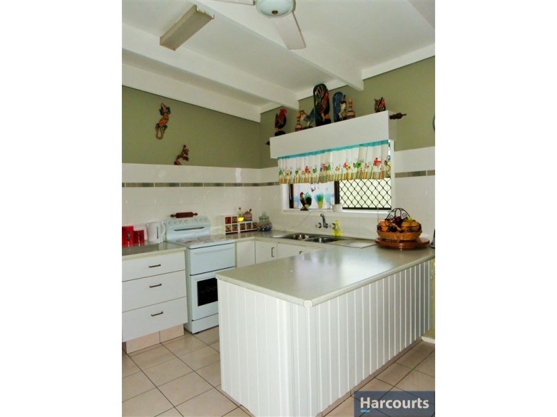 5 Yorkshire Dr, Banksia Beach QLD 4507