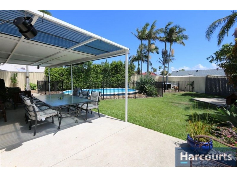 9 Keith Ct, Sandstone Point QLD 4511
