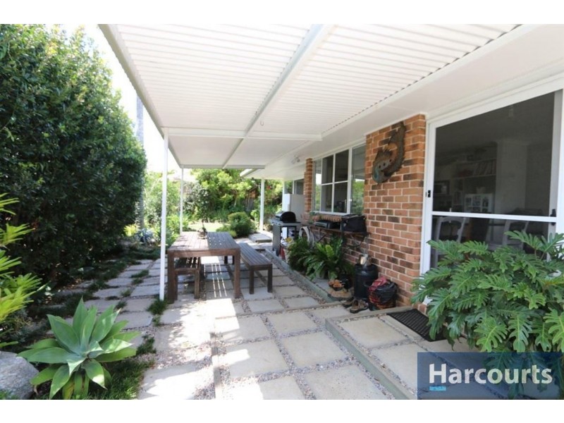 9 Keith Ct, Sandstone Point QLD 4511