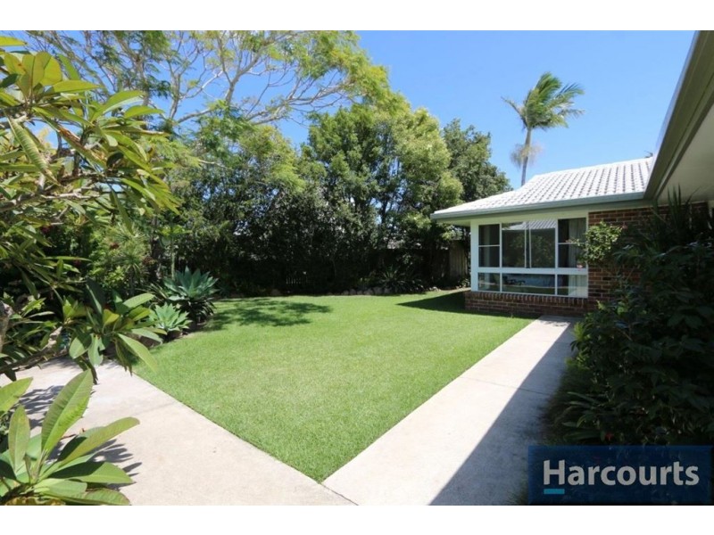 9 Keith Ct, Sandstone Point QLD 4511