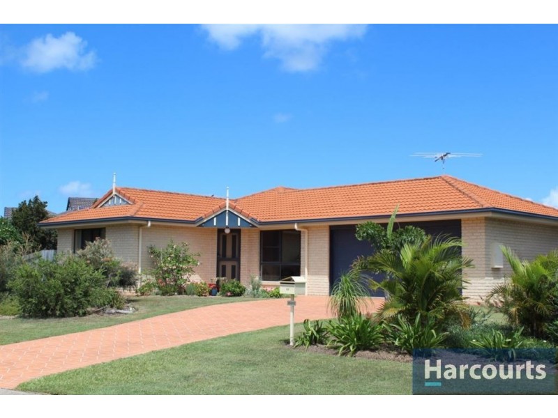 17 Mossman Way, Sandstone Point QLD 4511