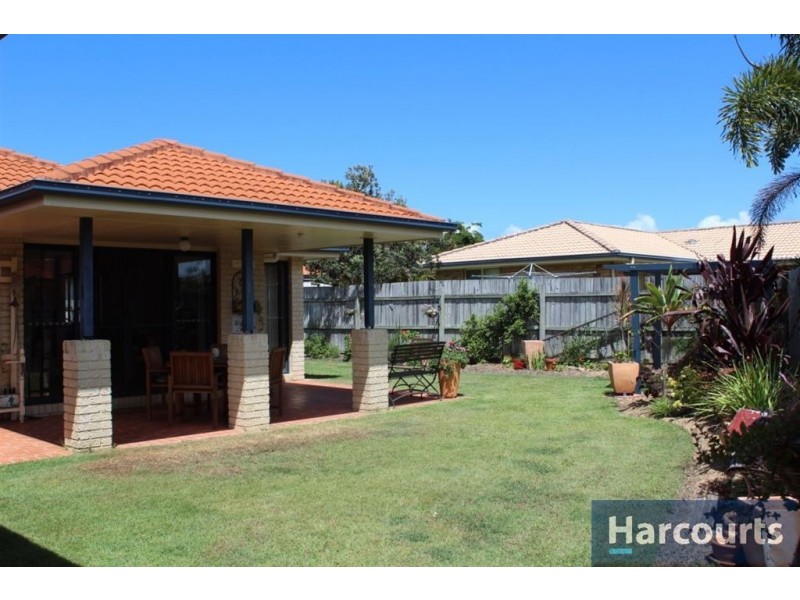 17 Mossman Way, Sandstone Point QLD 4511