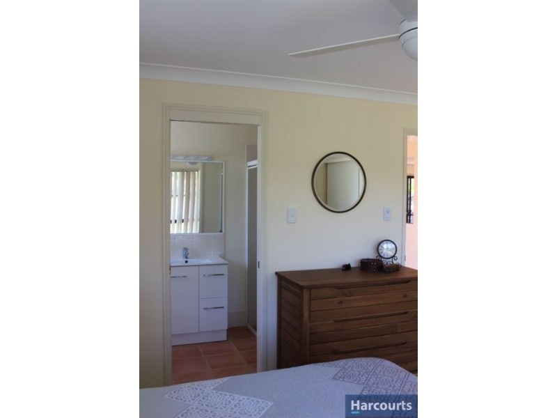 17 Mossman Way, Sandstone Point QLD 4511