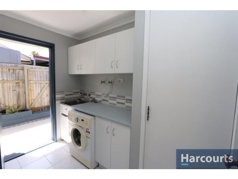 4 Trent Crt, Sandstone Point QLD 4511