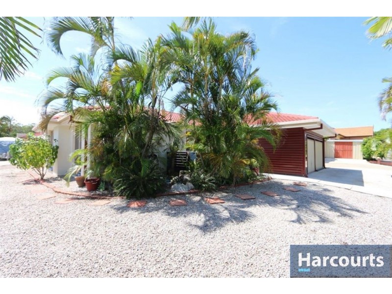 4 Trent Crt, Sandstone Point QLD 4511