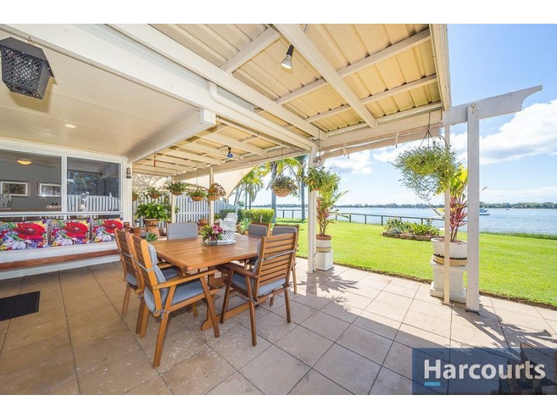 7/18 Spinnaker Dr, Sandstone Point QLD 4511