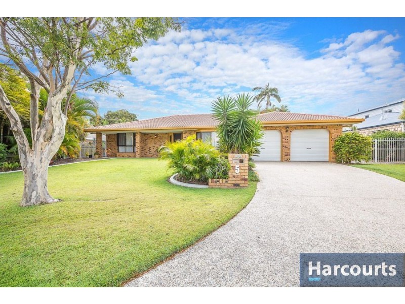 5 Howard Ct, Sandstone Point QLD 4511
