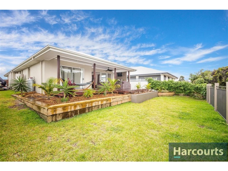 21 Honeymyrtle St, Banksia Beach QLD 4507