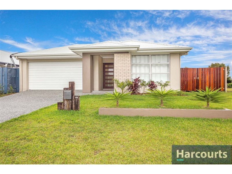 21 Honeymyrtle St, Banksia Beach QLD 4507
