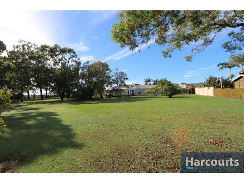 34 Smout Ct, Sandstone Point QLD 4511