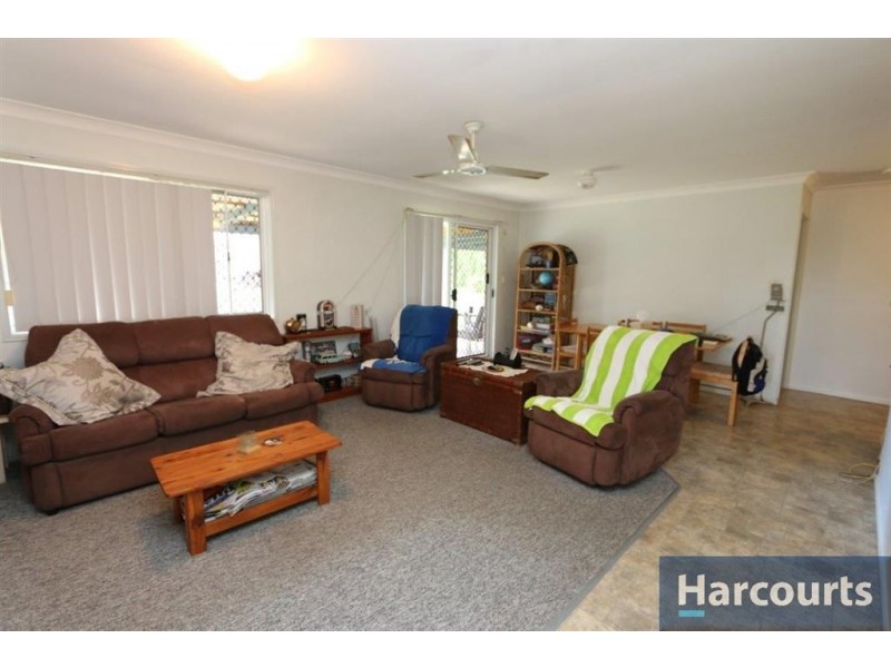 34 Smout Ct, Sandstone Point QLD 4511