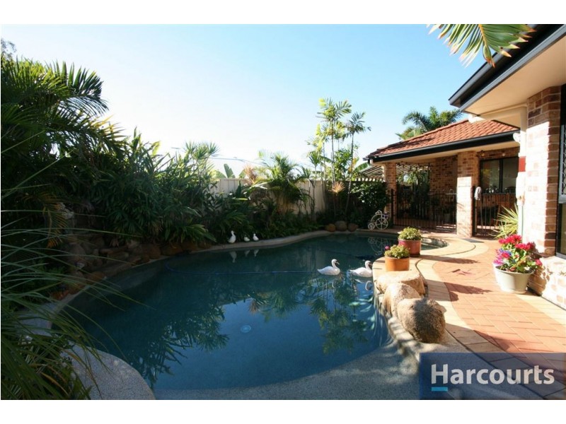 29 Seaforth St, Sandstone Point QLD 4511