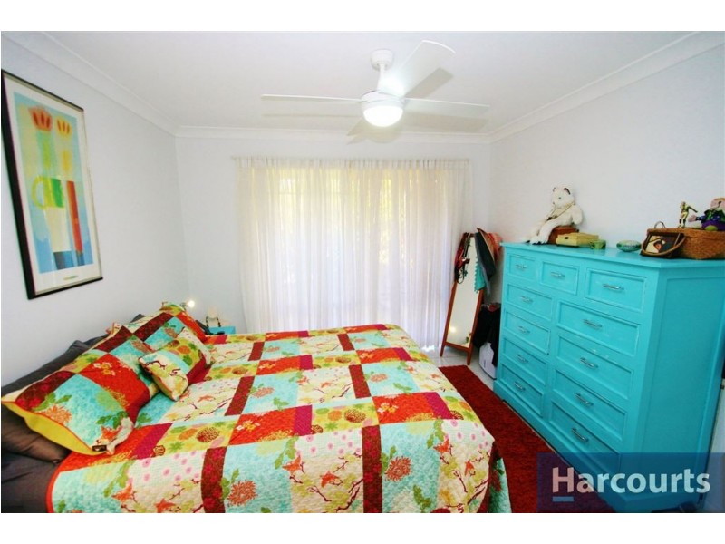 8 Tuna Crt, Sandstone Point QLD 4511