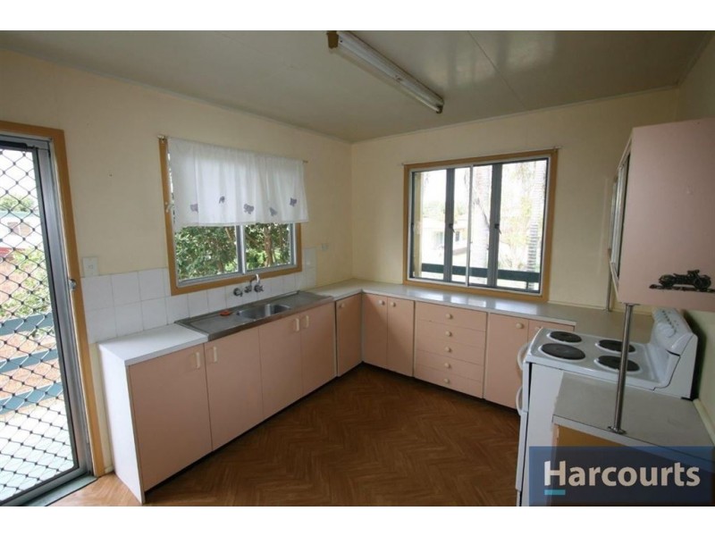 23 Penguin St, Bongaree QLD 4507