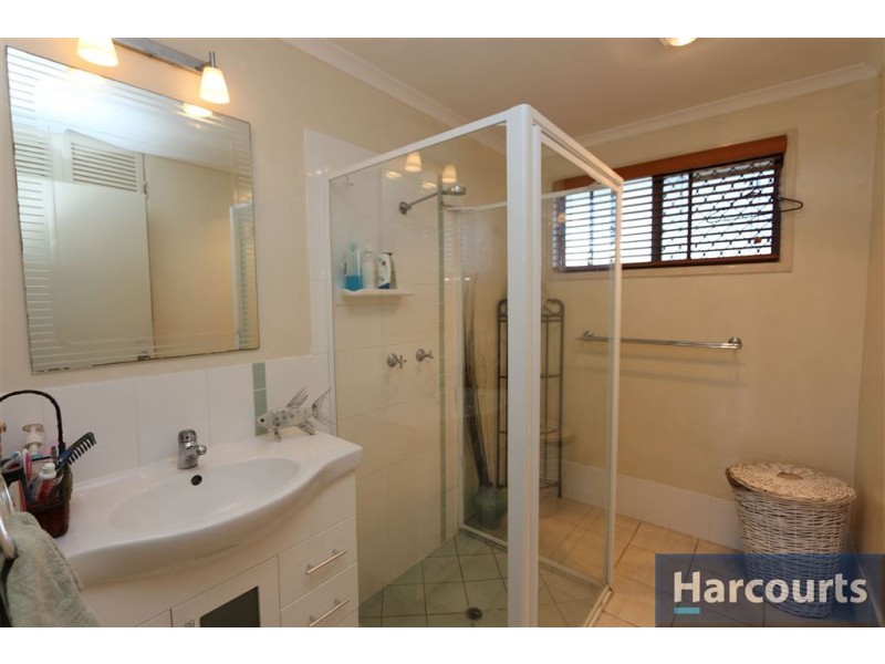 20 Dolphin Dr, Bongaree QLD 4507