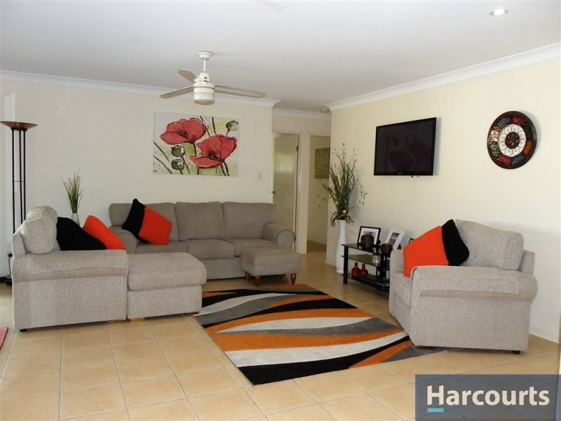 37 Mossman Way, Sandstone Point QLD 4511