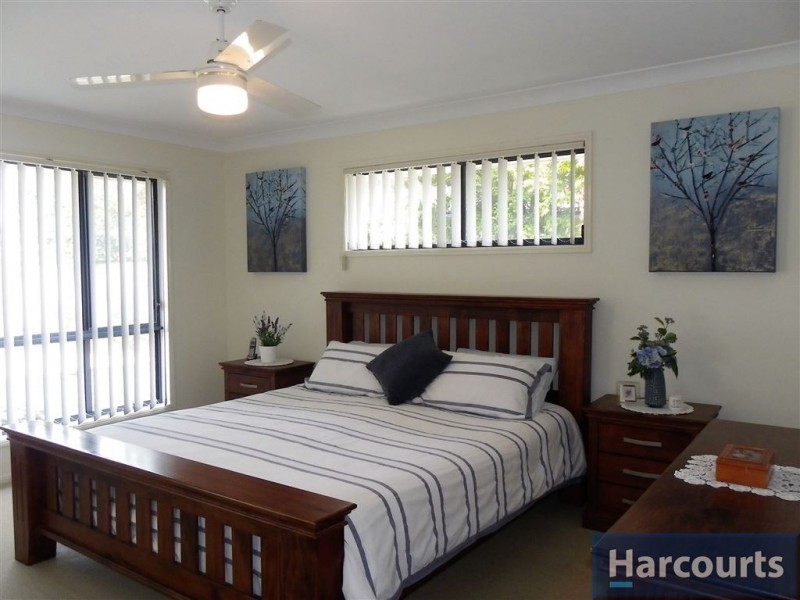 37 Mossman Way, Sandstone Point QLD 4511