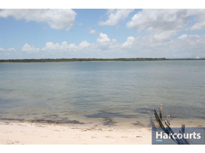 189 Sylvan Beach Esplanade, Bellara QLD 4507