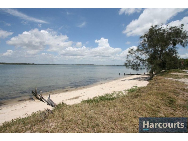 189 Sylvan Beach Esplanade, Bellara QLD 4507