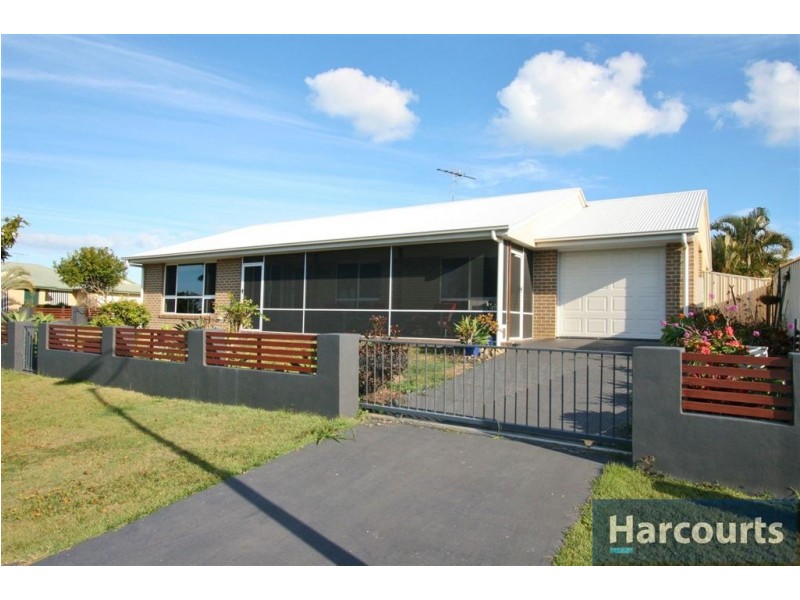 6 Clovelly Pl, Sandstone Point QLD 4511