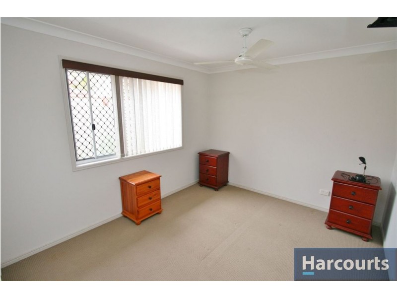 6 Clovelly Pl, Sandstone Point QLD 4511